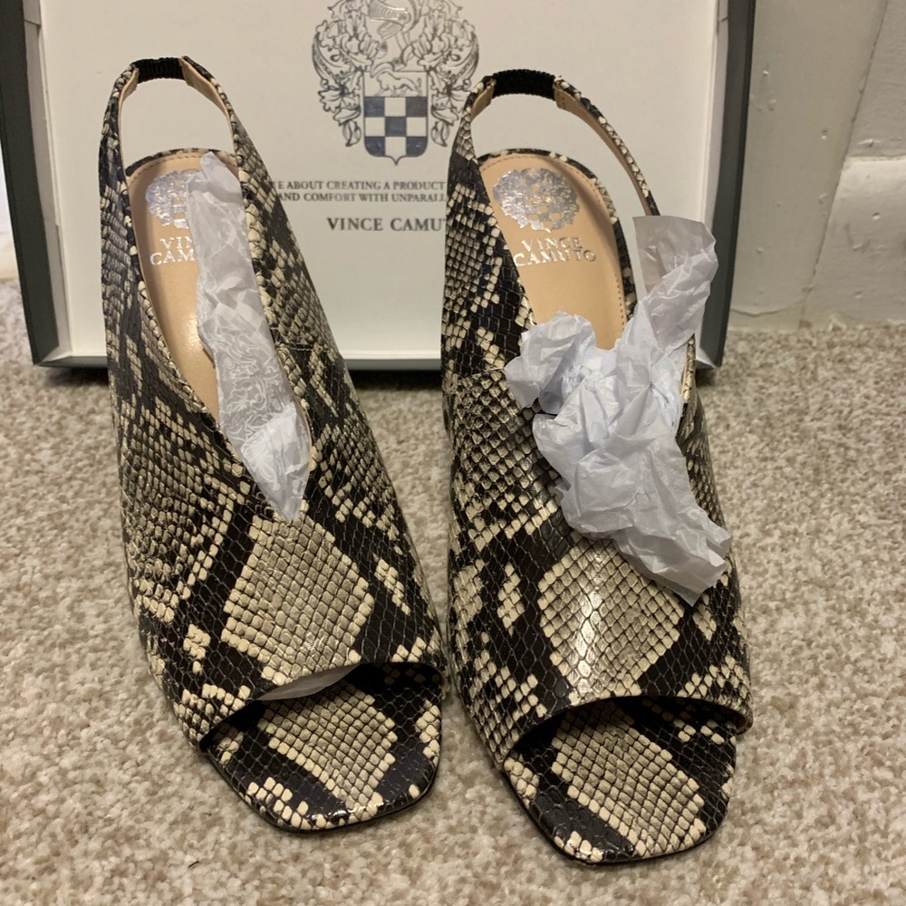 EEUC Vince Camuto heels. Sz 10
